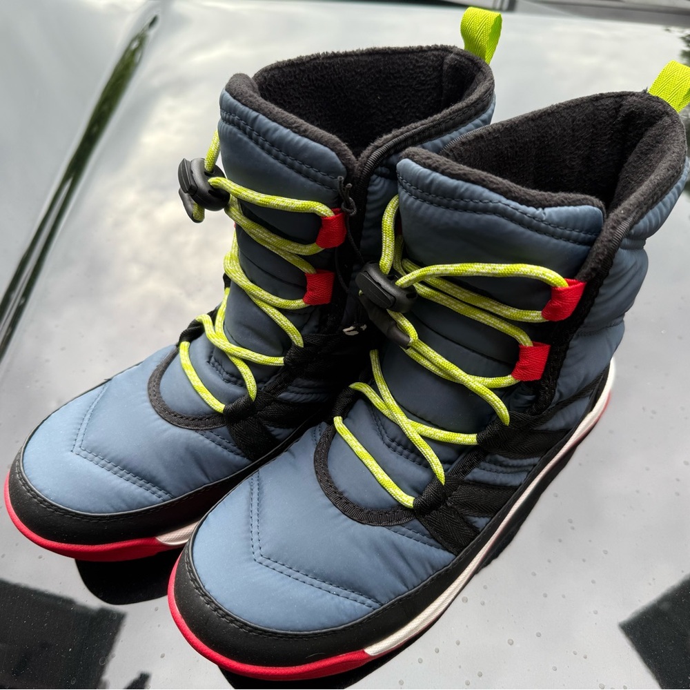 Sorel Blue and Black Outdoor Boots